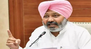 कांग्रेस में कोई अनुशासन नहीं बचा’, पंजाब कांग्रेस की अंदरूनी कलह पर वित्त मंत्री हरपाल सिंह चीमा का बड़ा हमला No discipline left in the Congress": Finance Minister Harpal Singh Cheema's scathing attack on the infighting within the Punjab Congress.
