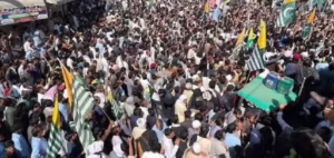 पीओके में फिलहाल टला ‘लॉन्ग मार्च’, प्रदर्शनकारियों ने पाकिस्तान सरकार को 21 जुलाई तक का अल्टीमेटम दिया 'Long march' in PoK deferred for now; protesters give Pakistan government an ultimatum until July 21.