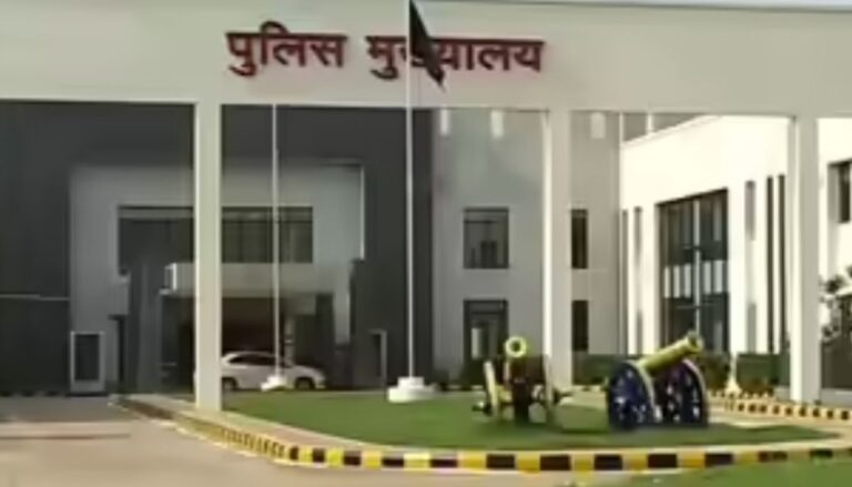रायपुर में पूरे जिले में लागू हो सकती है पुलिस कमिश्नरी व्यवस्था, डीजीपी की रिपोर्ट से दोहरी पुलिसिंग पर उठे सवाल Police commissionerate system likely to be implemented across Raipur district; DGP's report raises questions about 'dual policing